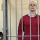 روس میں پولیس افسر کو لات مارنے پر امریکی شہری کو جیل