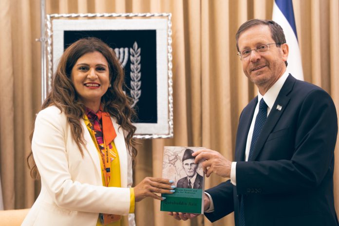 اسرائیلی صدر نے پاکستانی وفد سے ملاقات کی تصدیق کردی، پاکستان کا انکار