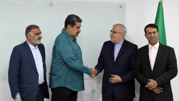 ایران اور وینزویلا کا امریکی پابندیوں کا مل کرمقابلہ کرنے کا فیصلہ