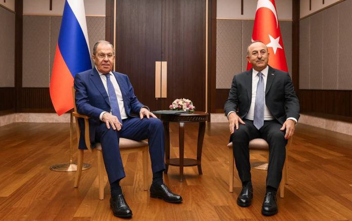 روس ترک وزرائے خارجہ کے درمیان ملاقات شروع