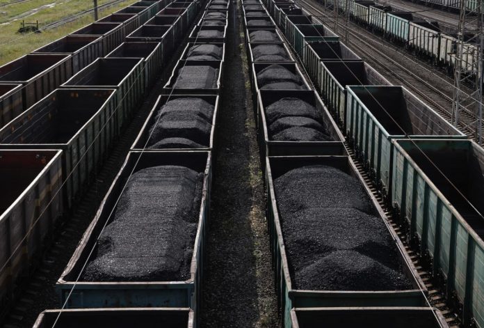 روسی کوئلے پر پابندی لگانے میں جلد بازی کی، پولینڈ کا اعتراف