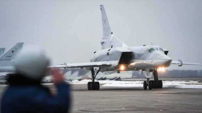 شام میں روسی لڑاکا طیاروں کی دہشت گردوں پر بمباری