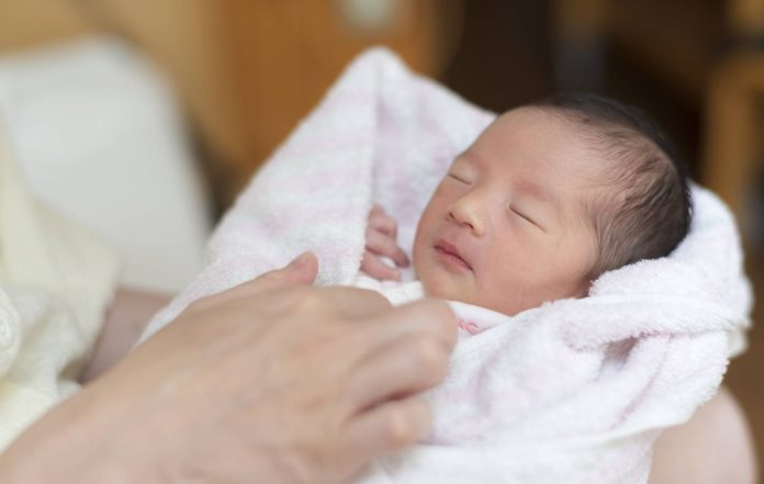 جاپان میں شرح پیدائش میں کمی، حکومت کا خصوصی اقدامات اٹھانے کا فیصلہ