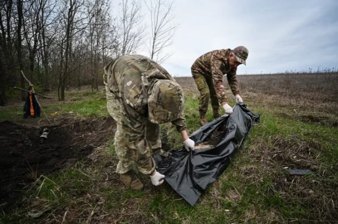 گزشتہ چوبیس گھنٹوں کے دوران یوکرین کے سینکڑوں فوجی ہلاک