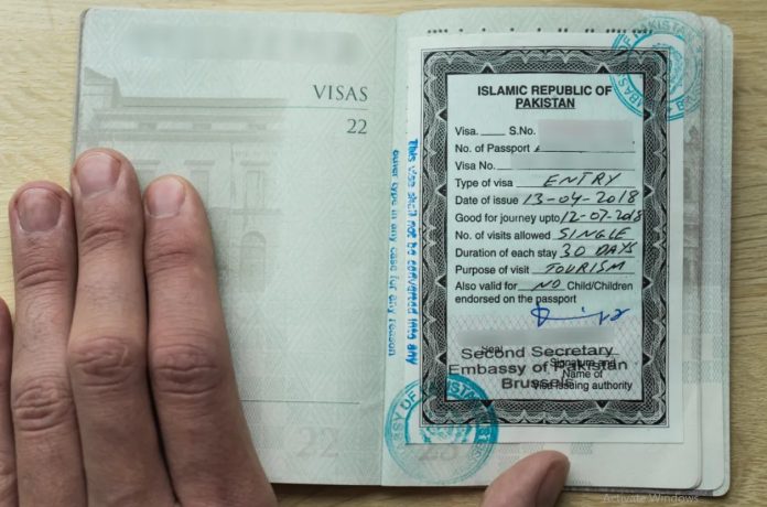 پاکستان کا غیرقانونی مقیم گیارہ لاکھ غیرملکیوں کو ملک بدر کرنے کا فیصلہ