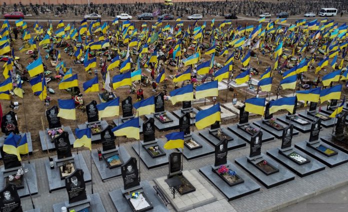 Ukrainian soldiers graves