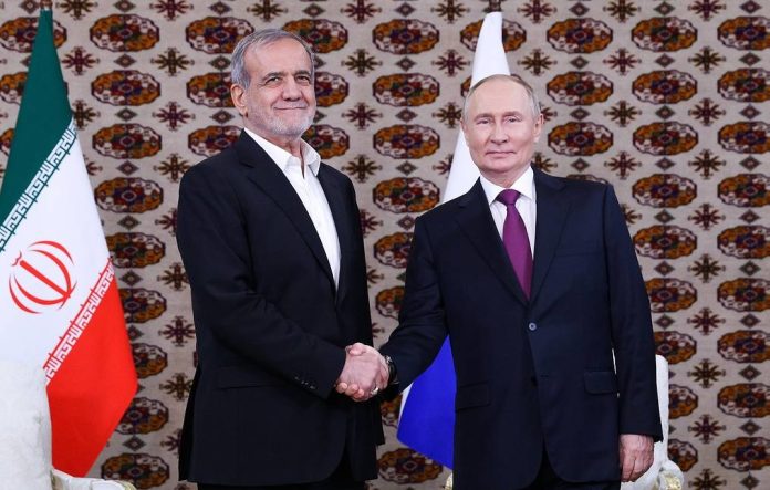 Iranian President Masoud Pezeshkian and Russian President Vladimir Putin