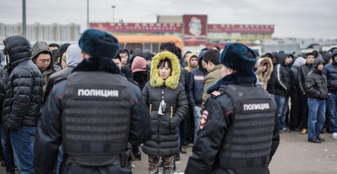 Moscow police checking immigrants