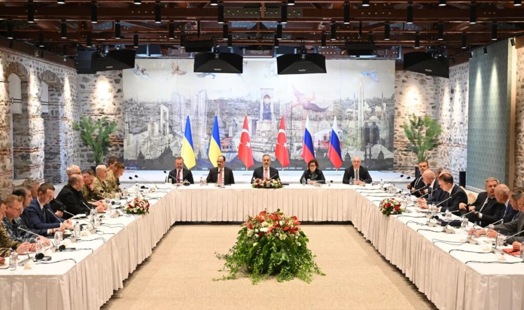 Russian and Ukrainian delegations