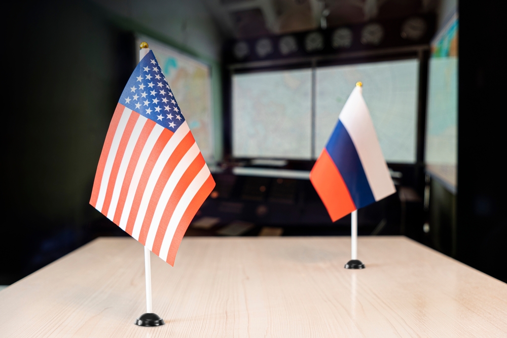 Russia US flags