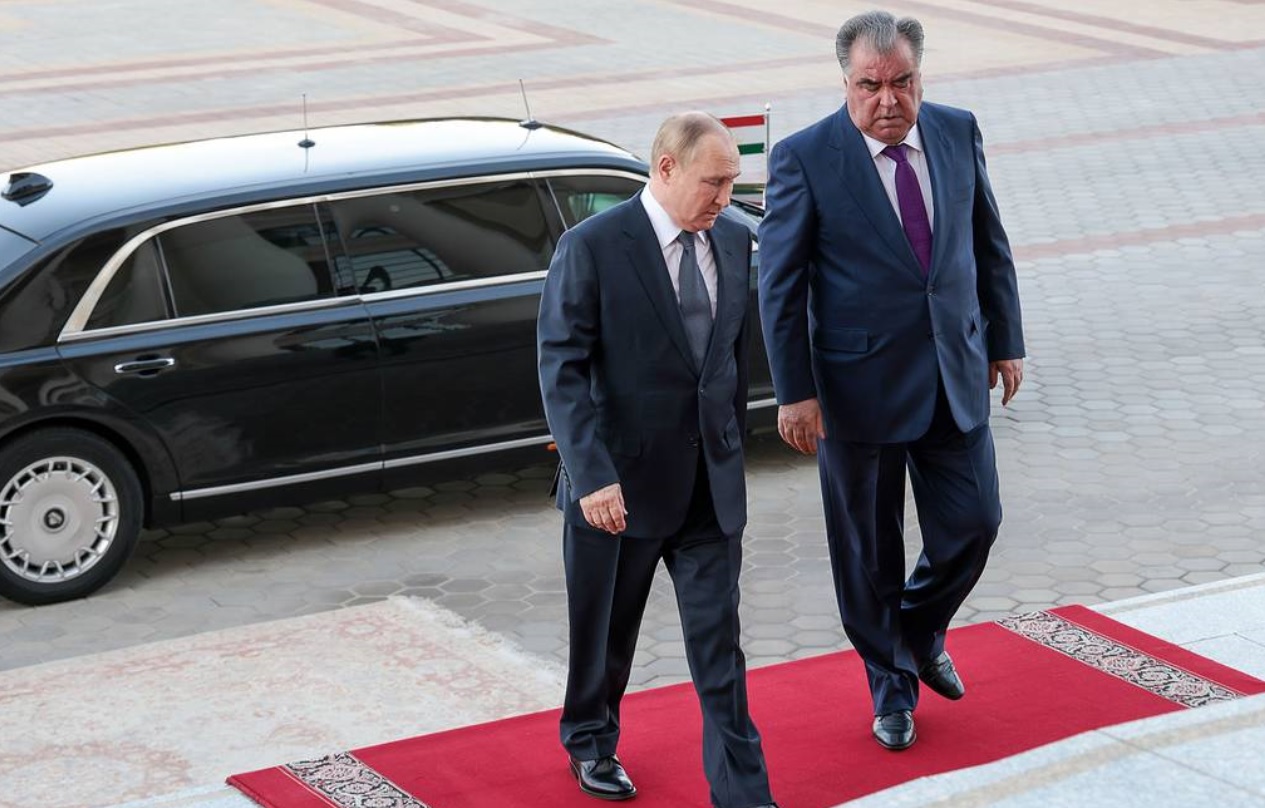 روسی صدر تاجکستان کے دورے پر دوشنبے پہنچ گئے